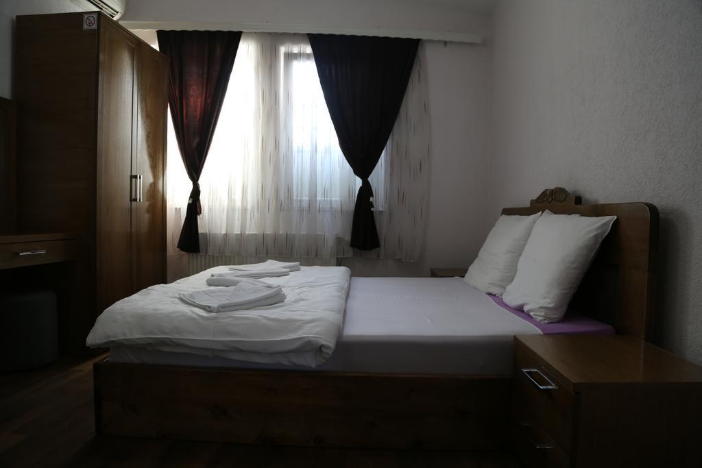 Hotel Antika Prizren Rum bild